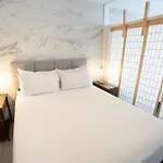 Sunrise Serenity On The 30Th Floor - Modern Waikiki Escape With Views And Free Parking
