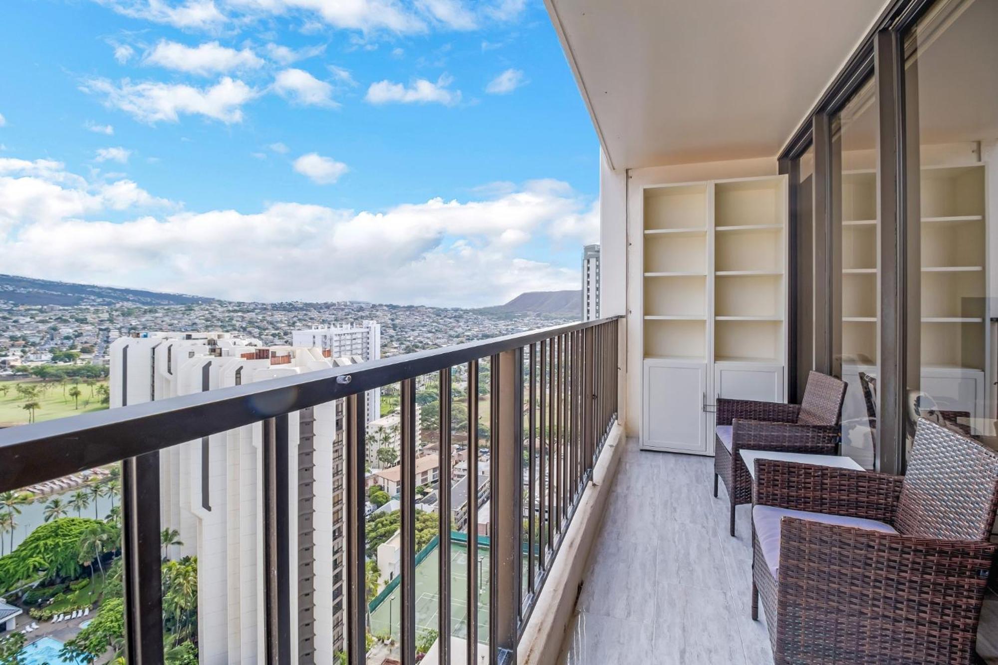 Apartamento Sunrise Serenity On The 30th Floor - Modern Waikiki Escape With Views And Free Parking Honolulu